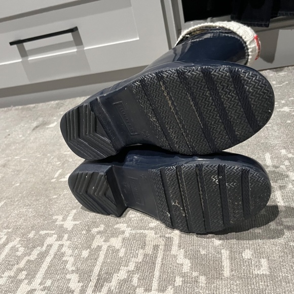 Womens Original High Gloss Waterproof Hunter Boot w/ boot cuff - Picture 4 of 5